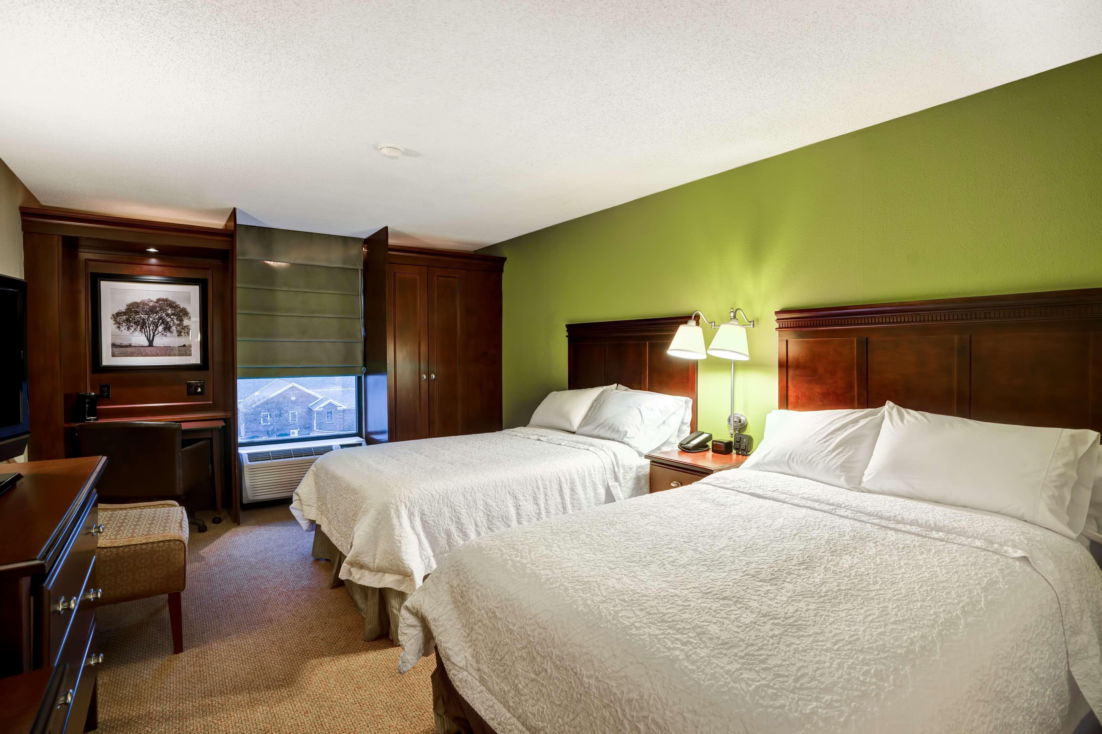 Hampton Inn Morgantown Exterior foto
