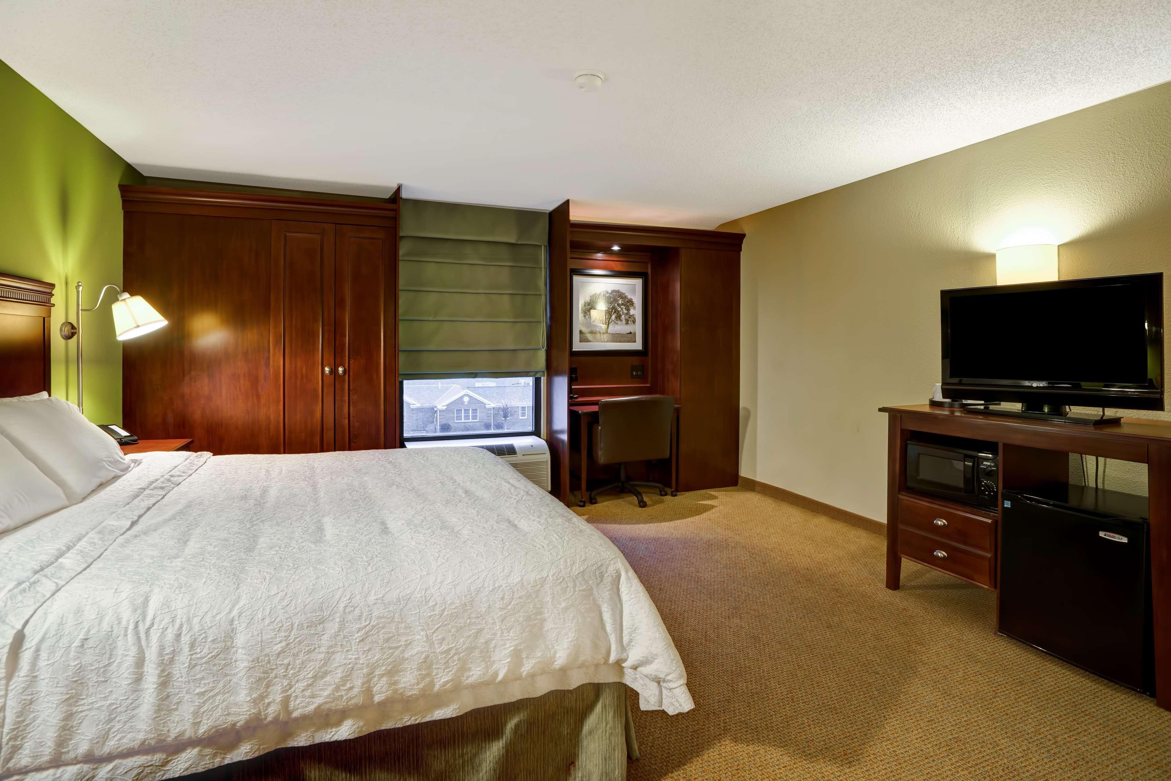 Hampton Inn Morgantown Exterior foto