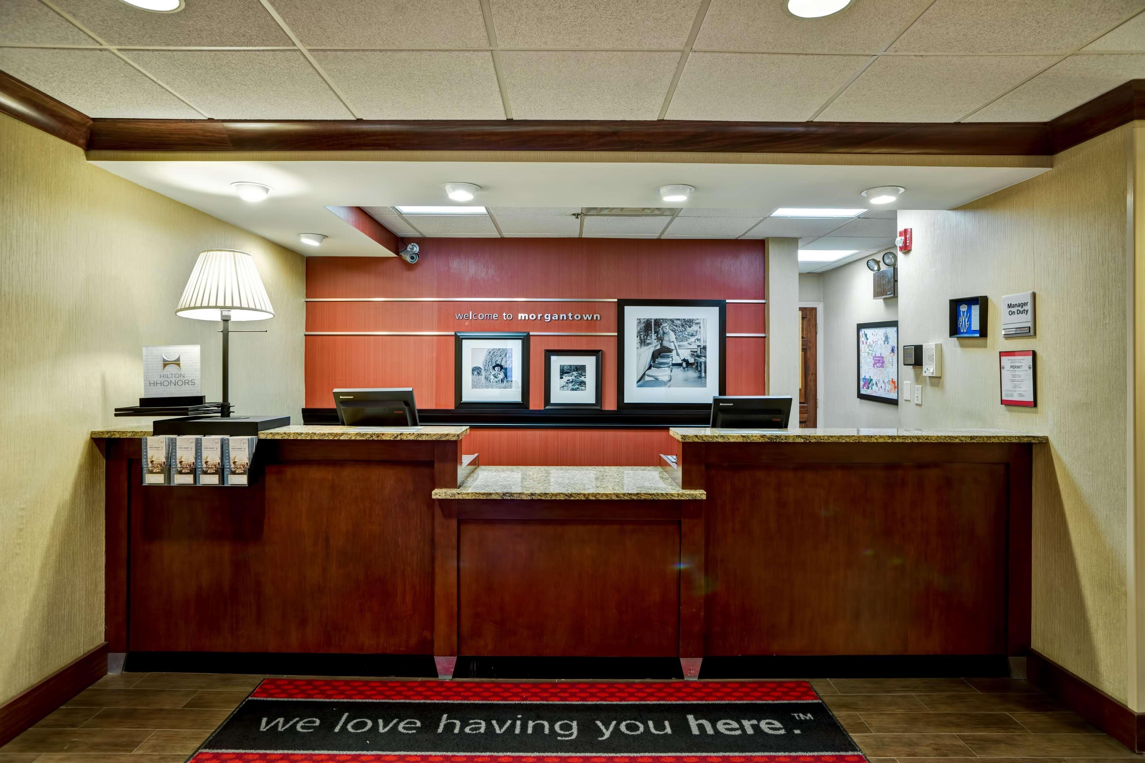 Hampton Inn Morgantown Exterior foto