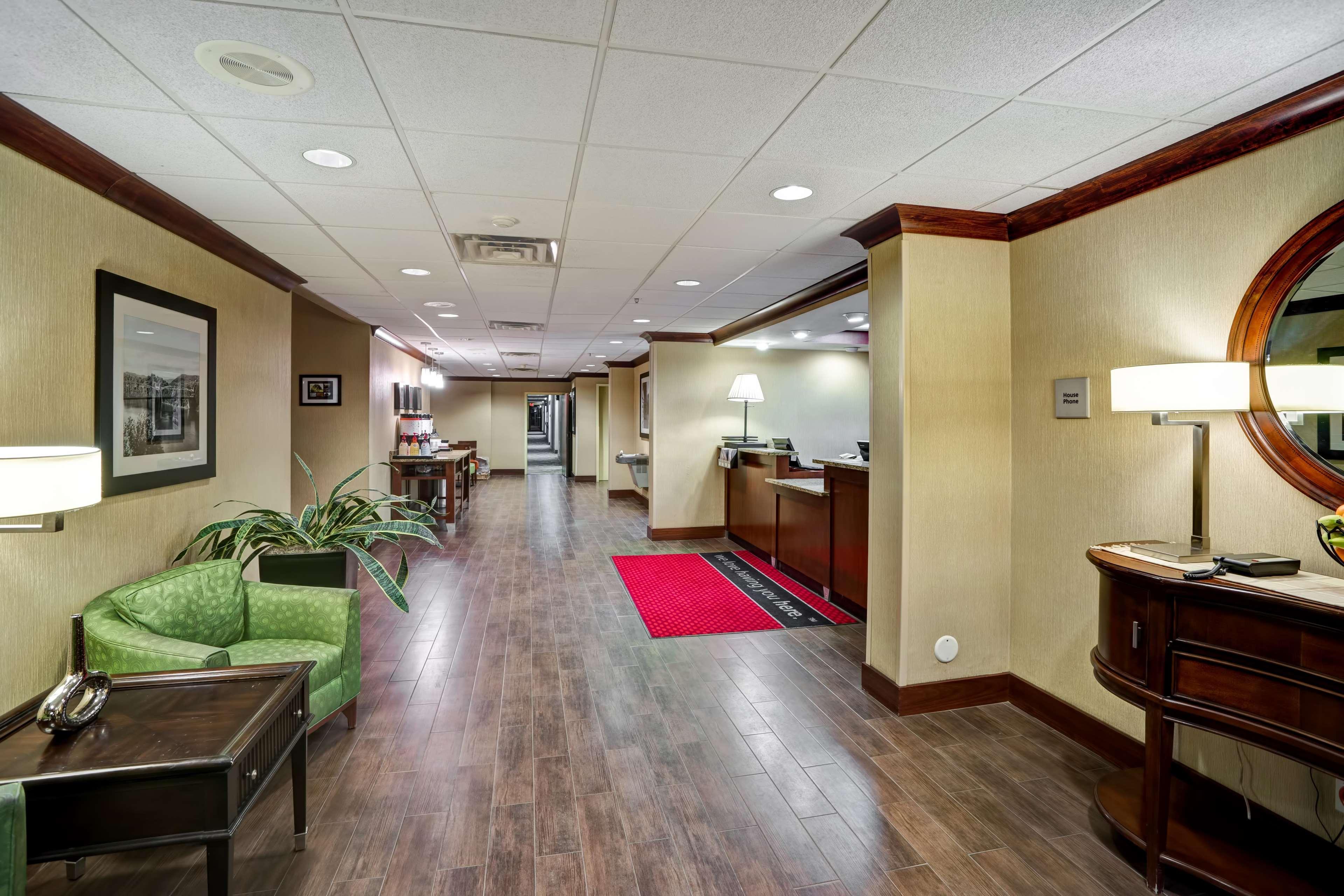 Hampton Inn Morgantown Exterior foto