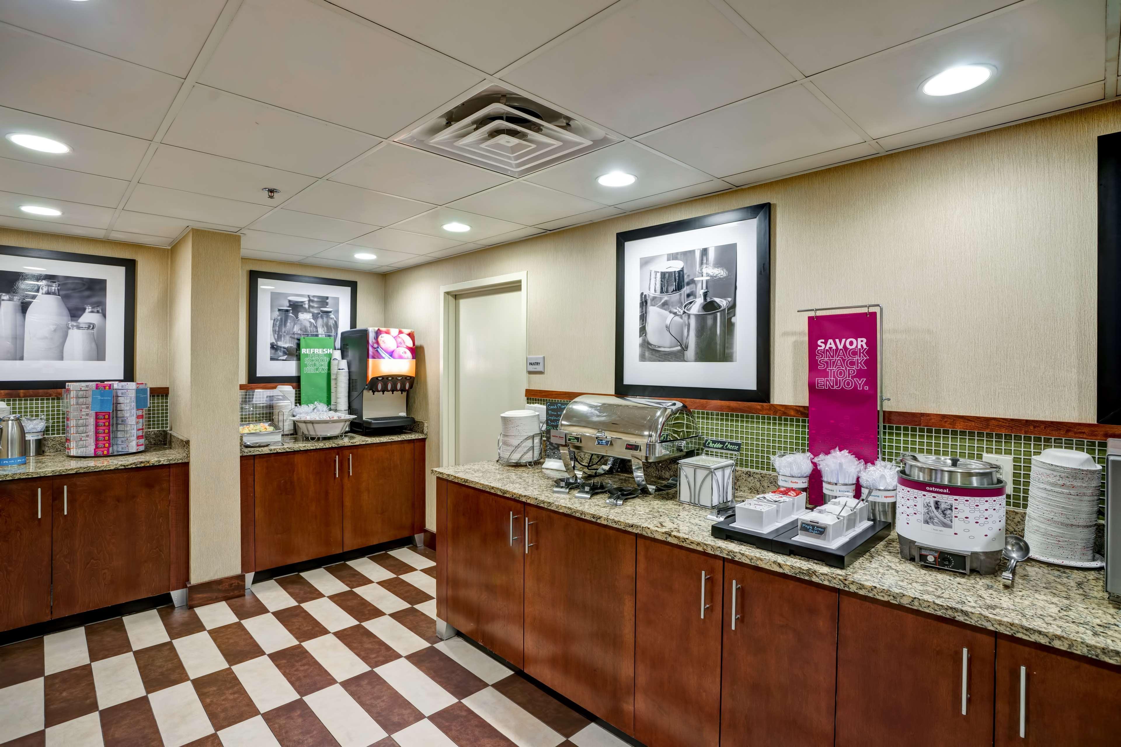 Hampton Inn Morgantown Exterior foto