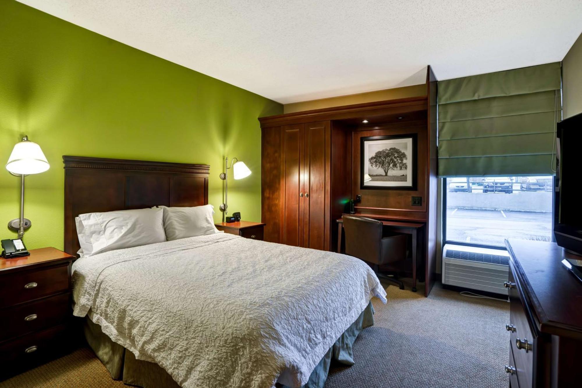Hampton Inn Morgantown Exterior foto